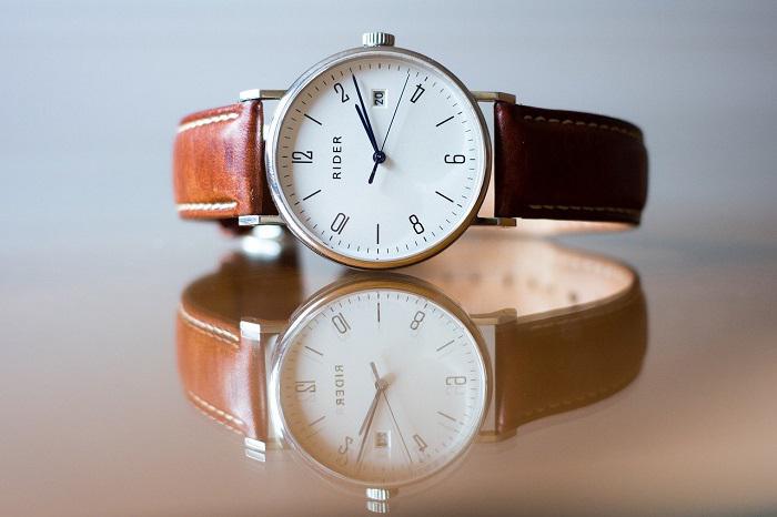 analog watch 1869928 1280