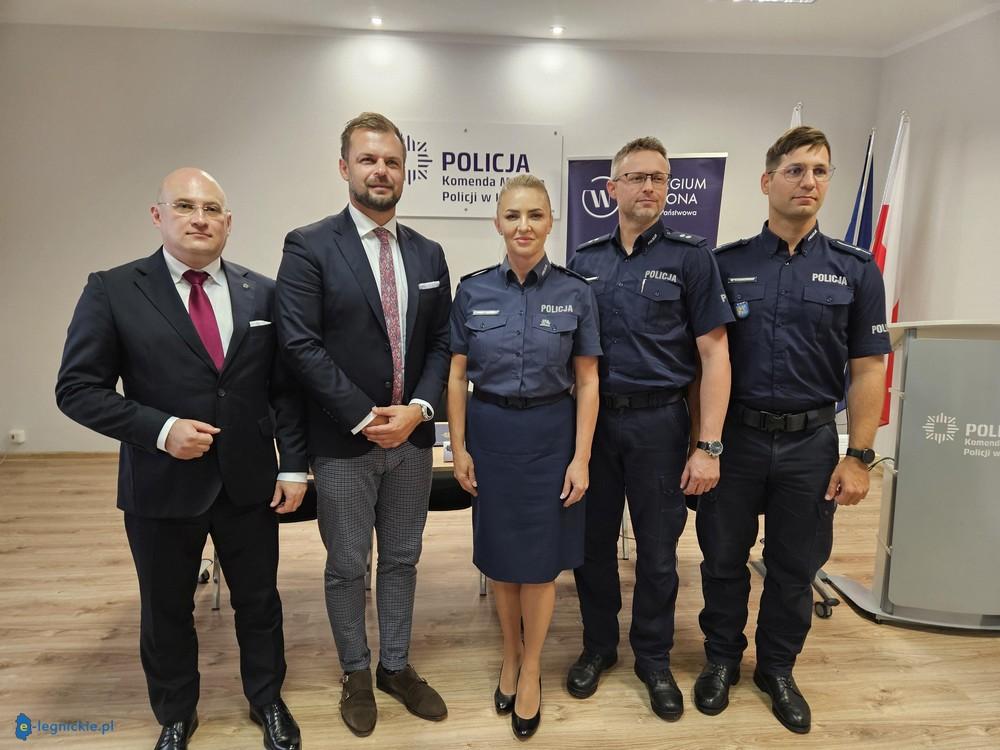 Atak terrorysty- co robić w takiej sytuacji? (FOTO, FILM)