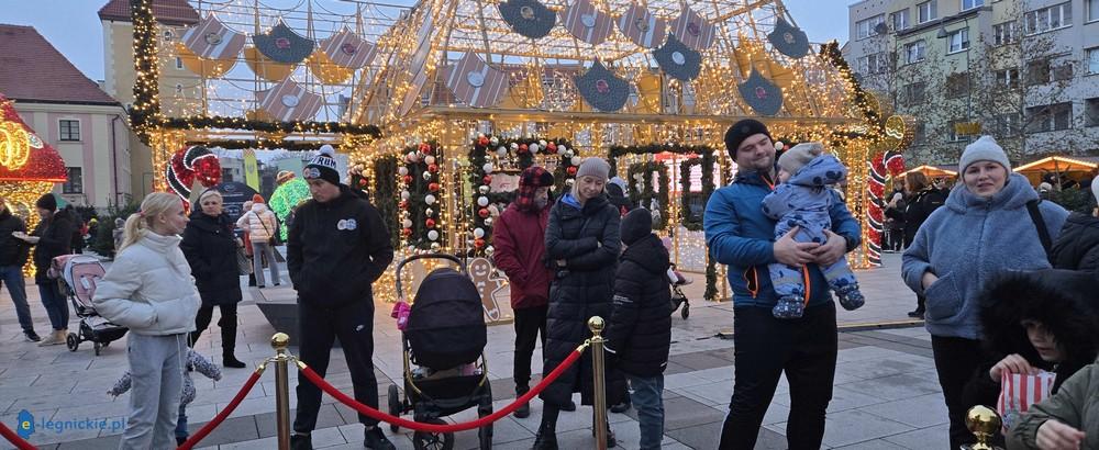 Św. Mikołaj odwiedził lubiński Jarmark (FOTO)