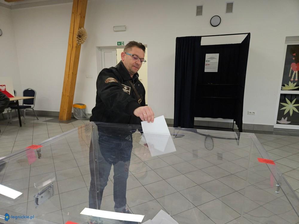 Frekwencja wyborcza na godz. 17 (FOTO)