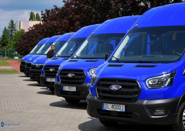 Nowoczesne autobusy do przewozu niepełnosprawnych (FOTO)