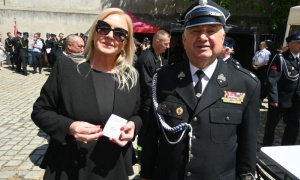 E.Jedlecka doceniona za Zasługi dla Pożarnictwa