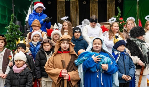 Magia świąt na Jarmarku Bożonarodzeniowym w Legnickim Polu (FOTO)