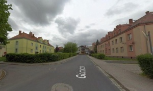 Błoto zamiast komfortu. Mieszkańcy czekają, miasto analizuje