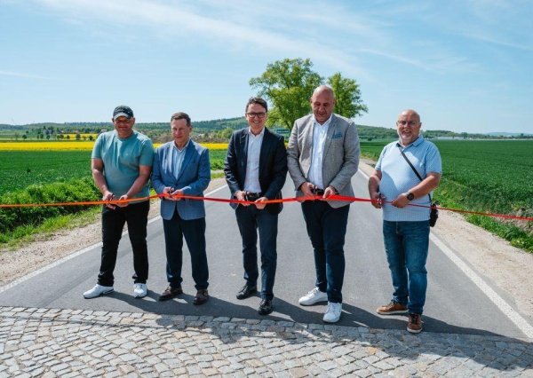 Nowa droga Niedaszów–Zimnik oficjalnie odebrana (FOTO)