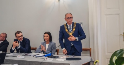 Absolutorium i wotum zaufania dla burmistrza W. Wabika. Jednomyślnie