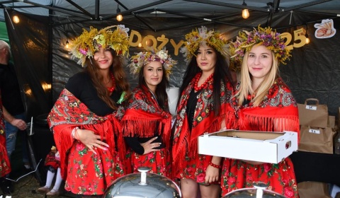 Dożynki gminy Chojnów w Konradówce. Mega zabawa (FOTO)