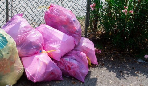 Zbiórka odpadów tekstylnych i ubrań w Legnicy - zasady i harmonogram