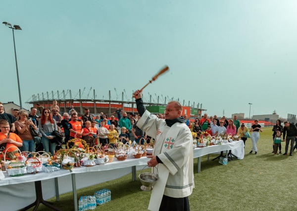 Wielkanocna tradycja na stadionie Zagłębia Lubin