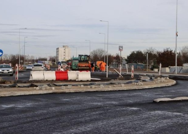 Budowa ronda turbinowego na ul. Jaworzyńskiej. Zmiana organizacji ruchu