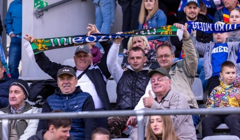 Miedź - Odra: fanatyzm na trybunach (FOTO)