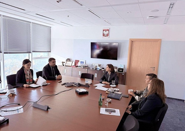  E.Bera w Warszawie: Centrum Przesiadkowe w Jaworze za 13 milionów do realizacji(FOTO)