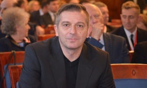 Trener poprowadzi 2 drużyny: okręgówki i A-klasy. W przeszłości strzelał gole dla Chrobrego i Miedzi