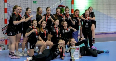 Młodziczki UKS Dziewiątki Legnica Wicemistrzyniami Polski