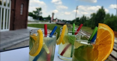 Wakacje czas zacząć! Darmowa lemoniada bez ograniczęń dla uczniów w Chocianów Express Bistro
