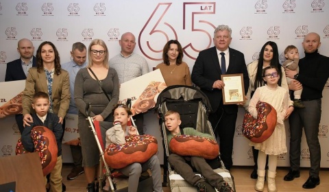 Szlachetny pączek KGHM na ratunek dzieciom (FOTO)