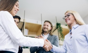 Jak znaleźć zatrudnienie przez agencję pracy?