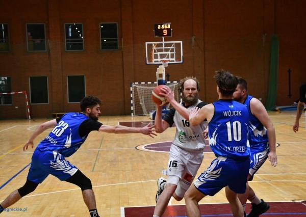 Basket pogonił Orła (FOTO)