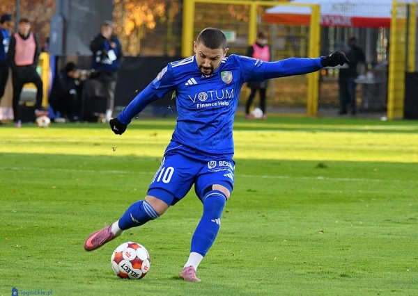 Miedż kontra Wieczysta w niedzielny wieczór