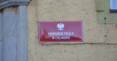 Groził bronią pracownicom sklepu. Szybka reakcja policjantów doprowadziła do zatrzymania sprawcy