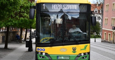  Autobusy w telefonie – aplikacja podpowiada podróżującym po Złotoryi 