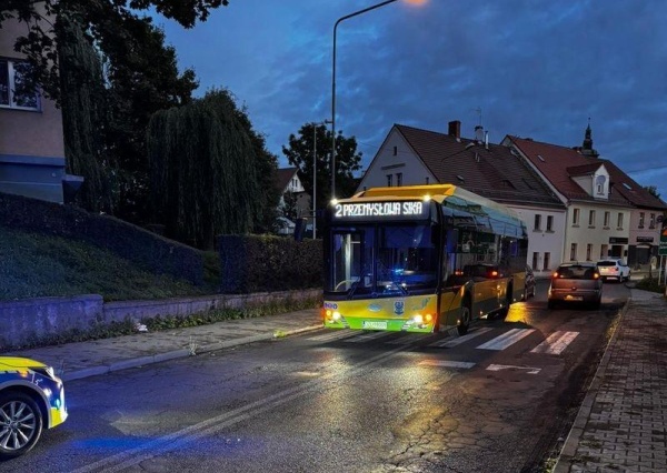 Potrącenie na przejściu dla pieszych w Złotoryi