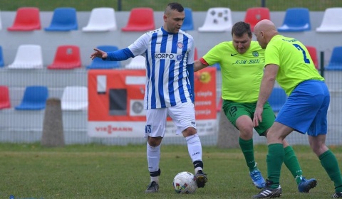 Hit B-klasy dla gospodarzy(FOTO)