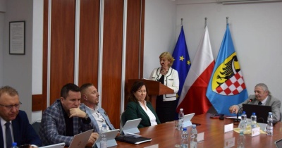 XII sesja Rady Powiatu Legnickiego (FOTO)