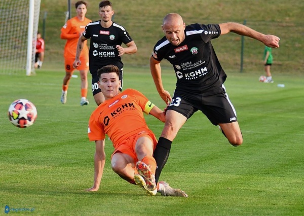 Derby Zagłębia Miedziowego hitem 21.kolejki Betclic 3 Ligi