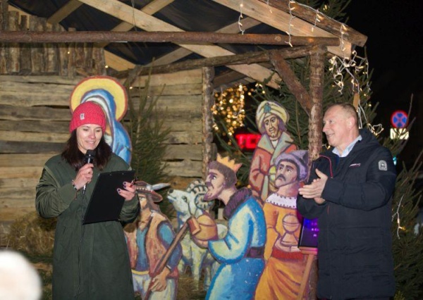 Wspólne kolędzowanie na Rynku w Rudnej (FOTO)