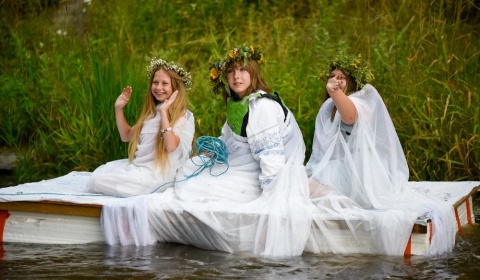 Jubileuszowy Spływ Samoróbek porwał Legnicę. Kaczawą popłynęła słowiańska magia (FOTO)