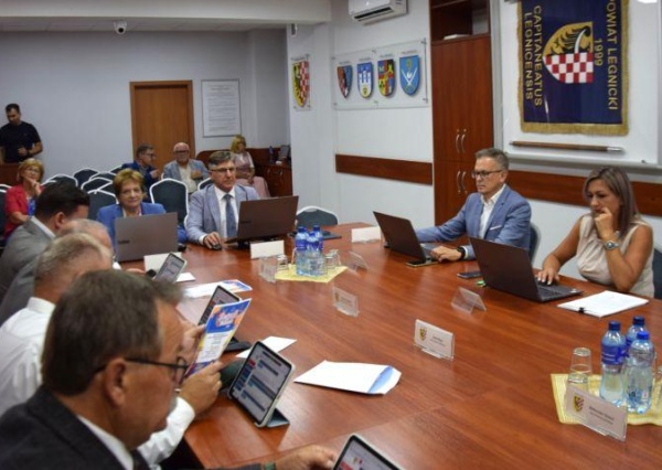 XIV sesja nadzwyczajna Rady Powiatu Legnickiego