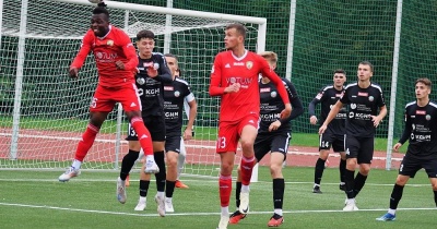 W piątek hitowe mecze 3 ligi: Lubin i Legnica