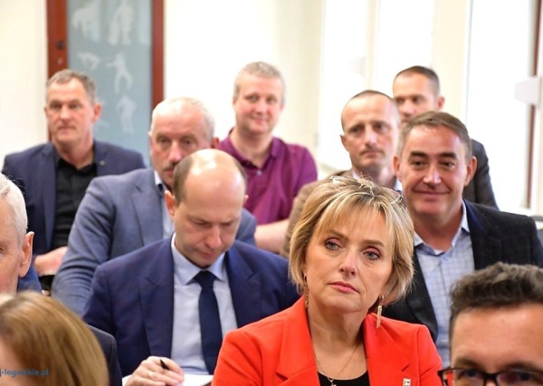 Samorządowcy mają plan awaryjny... Kontrolowana zmiana miejsc w samorządach?