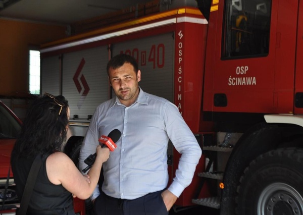 OSP Ścinawa doposażona w sprzęt dzięki wsparciu samorządu