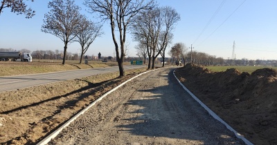 Ścieżka rowerowa rośnie jak na drożdżach...