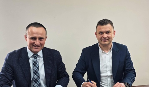 Starosta Rafał Miara inwestuje w infrastrukturę drogową