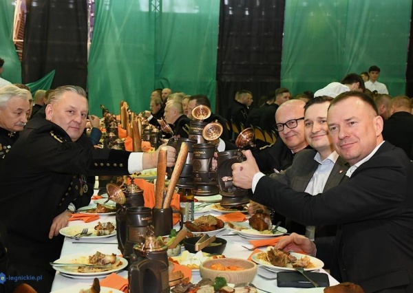 Biesiada górników SierPolu z udziałem prezesa KGHM, posłów i samorządowców (FOTO)