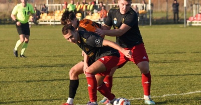 LegSad bezradny w starciu z Chrobrym (FOTO)