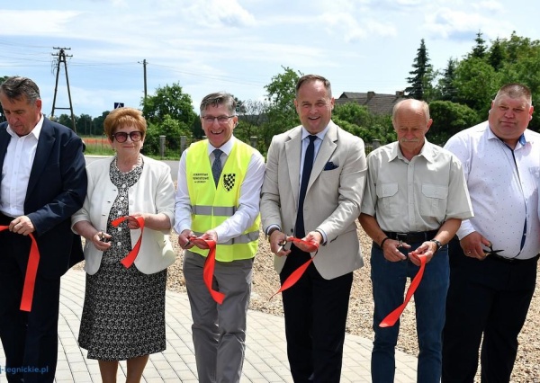 Zakończono modernizację drogi powiatowej w Winnicy (FOTO)