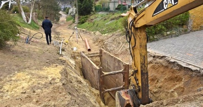 Kanalizują Dziewin, zaczynają odtwarzać drogę (FOTO)