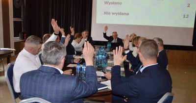 Jednogłośne absolutorium i wotum zaufania dla Wójta Gminy Męcinka