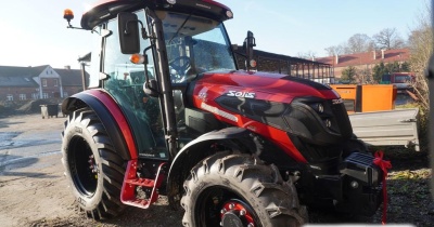 Nowy traktor – sprzęt na co dzień i sytuacje kryzysowe