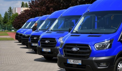 Nowoczesne autobusy do przewozu niepełnosprawnych (FOTO)