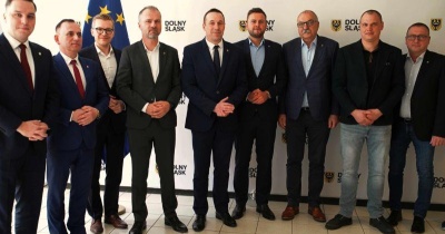 Kolej wróci do Lwówka Śląskiego, rozpoczynają się prace również na linii 312