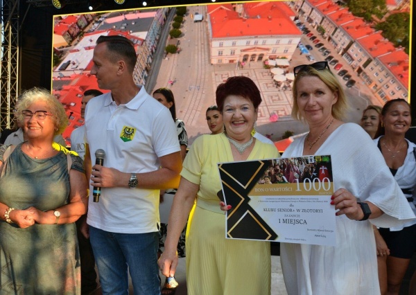 Ozłocili miasto, ubarwili korowód, teraz zostali nagrodzeni 