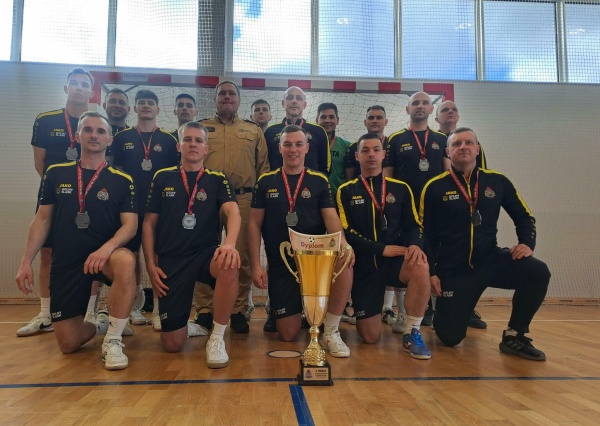 Strażacy na futsalowy medal