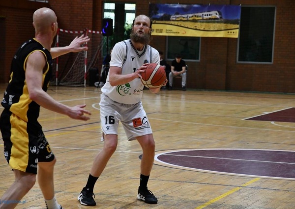 Piękny początek Basket w walce o 2. ligę. Wygrana z Pogonią