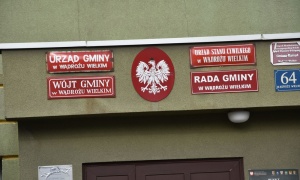 Trwa nabór na wolne stanowiska w Urzędzie Gminy Wądroże Wielkie