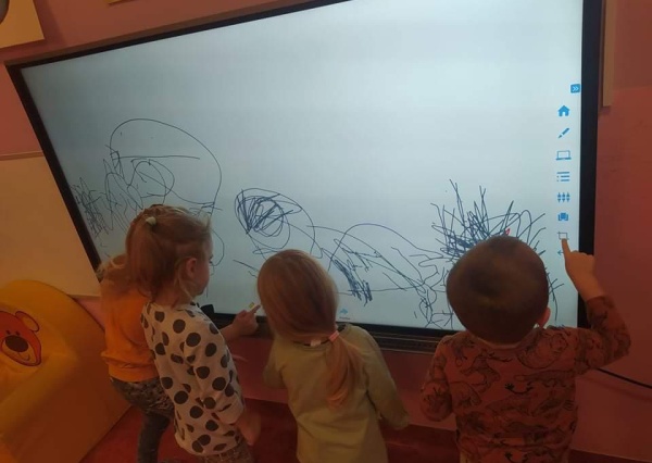 Interaktywne przedszkola i żłobek w gminie Rudna